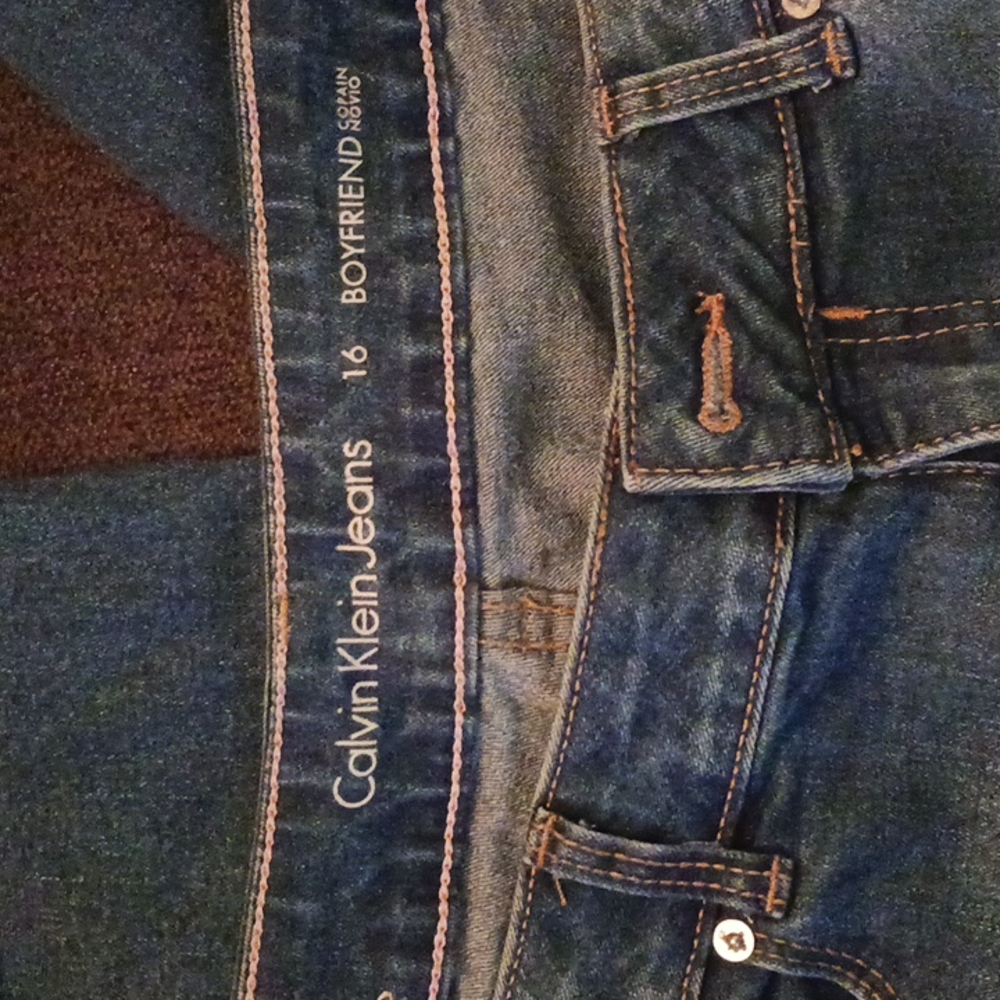 Calvin Klein Jeans - Picture 3 of 5